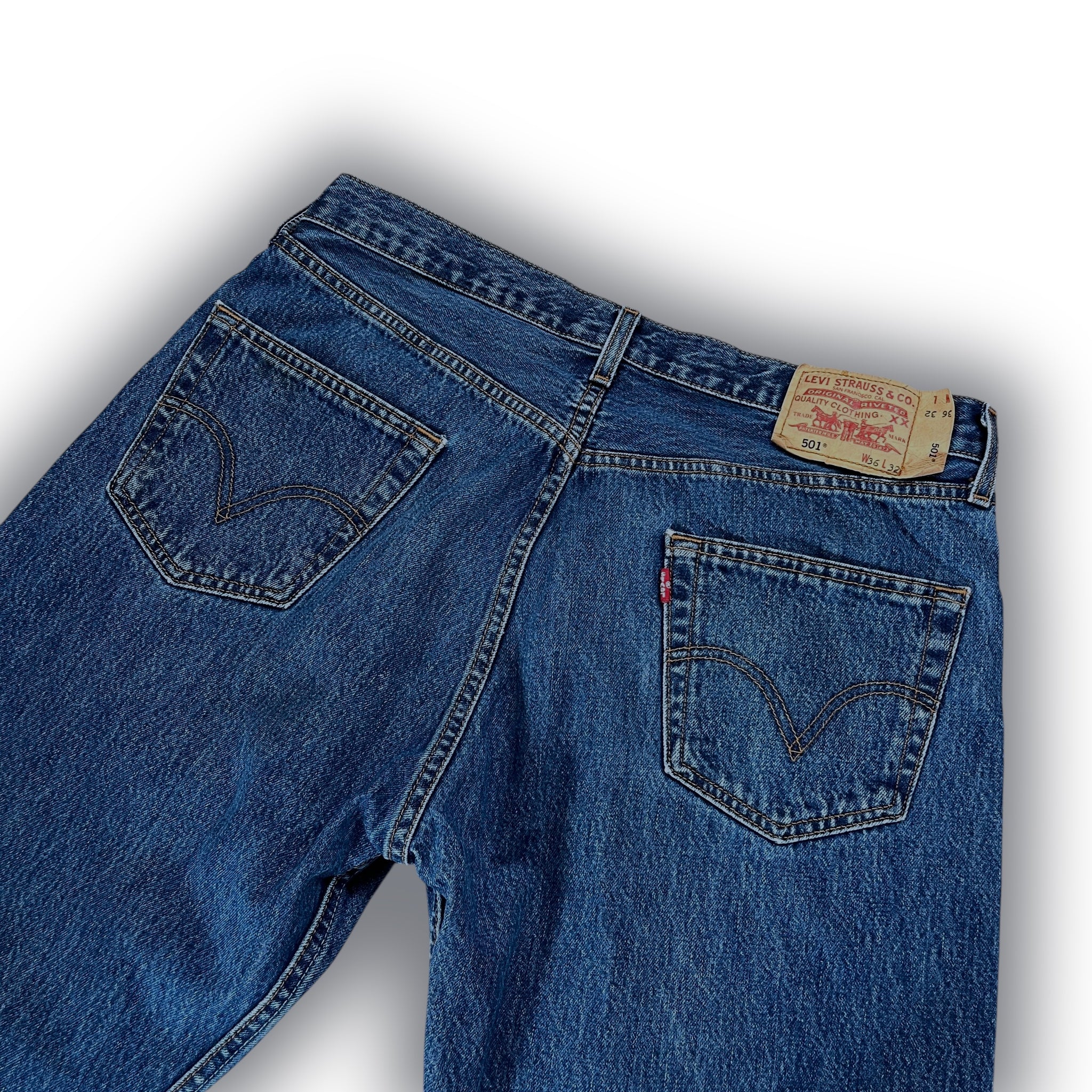 LEVIS JEANS (L)