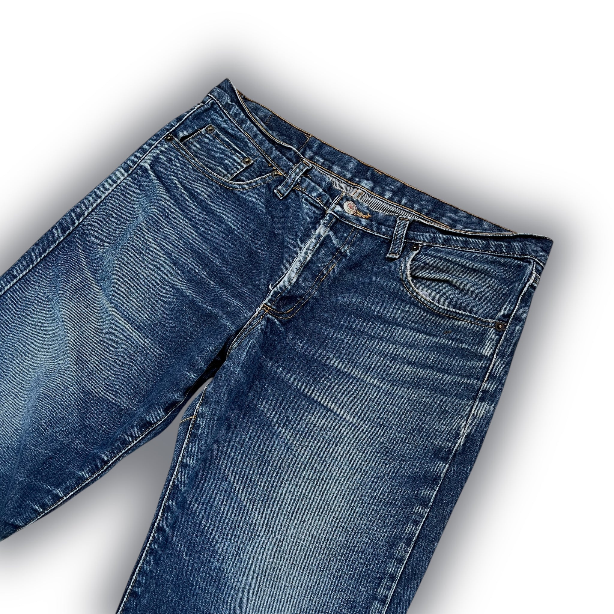 LEVIS JEANS (XL)