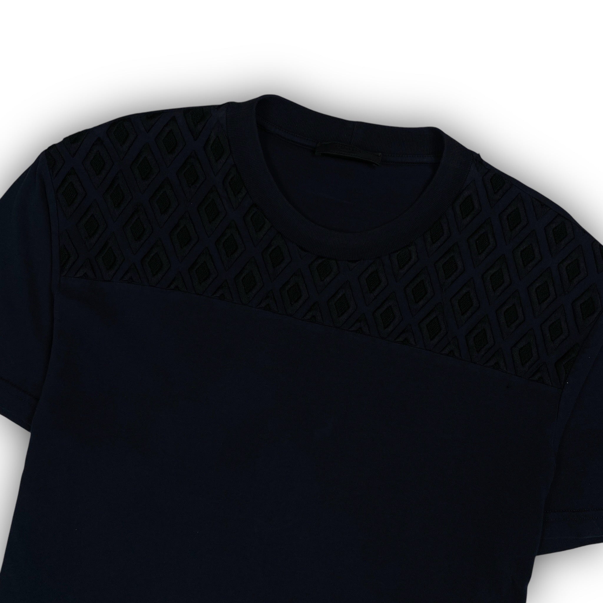 PRADA T-SHIRT (L)
